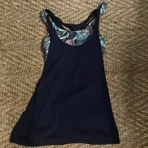 Lululemon top